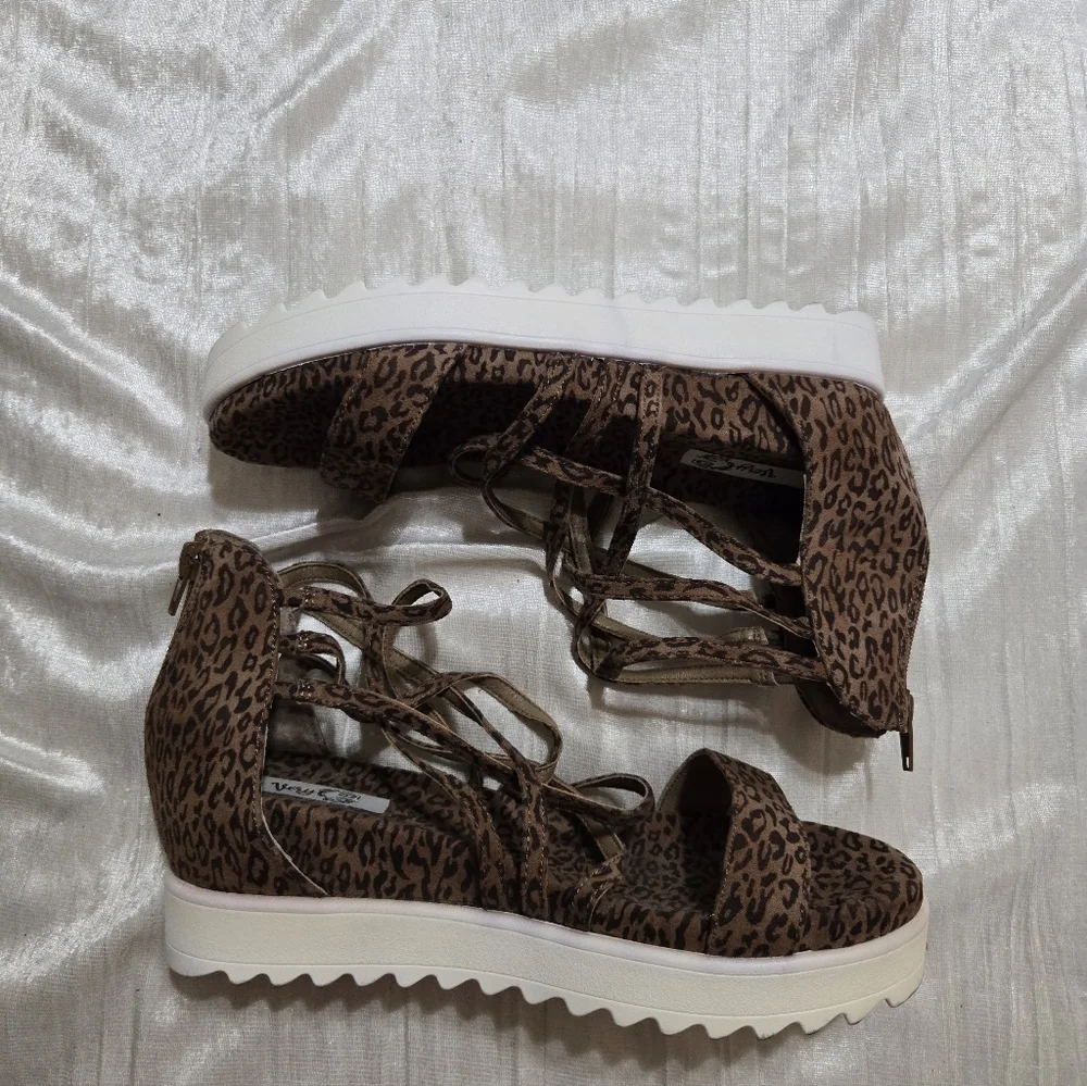 Leopard Print  Gladiator Sandals - Brown By Very G Size 7 1/2 EUC!